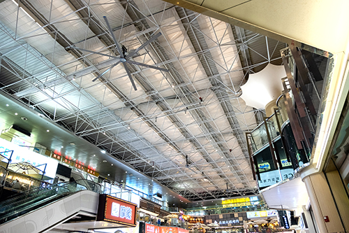 為什么老廠長(zhǎng)都推薦瑞泰風(fēng)？工業(yè)風(fēng)扇廠家選它的核心邏輯