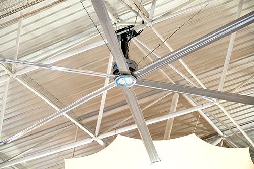 工業(yè)大風(fēng)扇使用和維護(hù)的注意事項(xiàng)